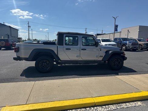 Certified 2021 Jeep Gladiator Sport w/ Trailer Tow Package image 4