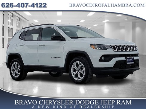 New 2025 Jeep Compass Latitude image 1
