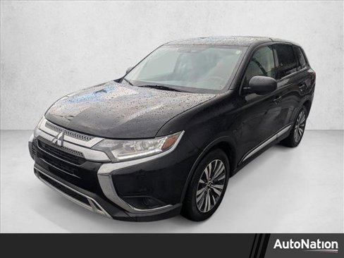 Used 2020 Mitsubishi Outlander ES image 1