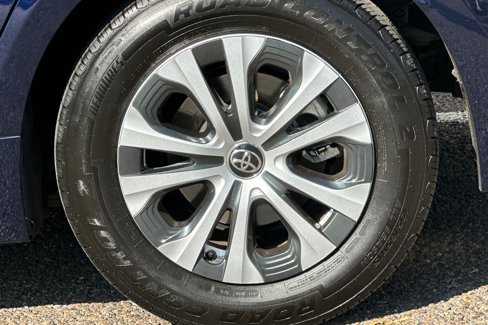 Used 2021 Toyota Corolla LE image 25
