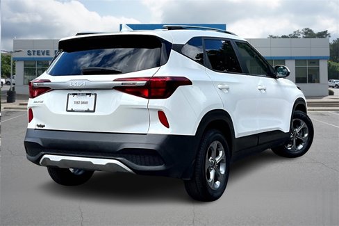 Used 2022 Kia Seltos LX image 6