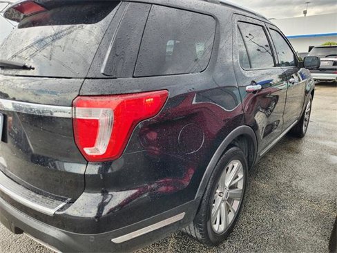 Used 2019 Ford Explorer Limited w/ Class III Trailer Tow Package image 4