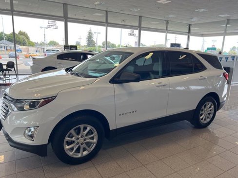Used 2018 Chevrolet Equinox LS image 13