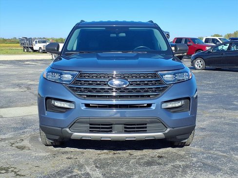 Used 2021 Ford Explorer XLT w/ Equipment Group 202A image 2