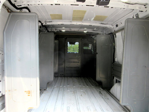 Used 2017 Ford Transit 250 130 Low Roof image 18