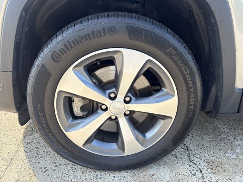 Certified 2021 Jeep Cherokee Limited image 43