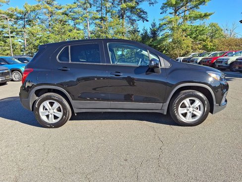 Certified 2022 Chevrolet Trax LS w/ Tint and Cruise Package image 7