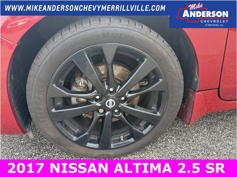 Used 2017 Nissan Altima 2.5 SR w/ Midnight Edition Package image 18