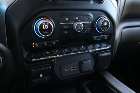 Used 2019 Chevrolet Silverado 1500 LTZ w/ LTZ Texas Edition image 15