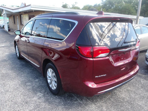 Used 2017 Chrysler Pacifica Touring-L image 6