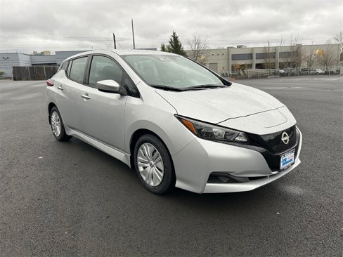 New 2025 Nissan Leaf S image 3