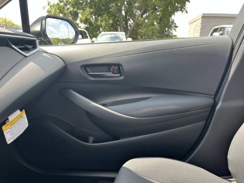 Used 2026 Toyota Corolla LE image 30