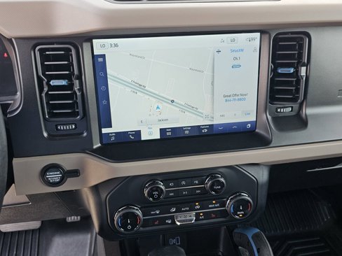 Used 2022 Ford Bronco Wildtrak image 9