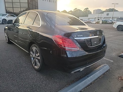 Used 2019 Mercedes-Benz C 300 Sedan image 3