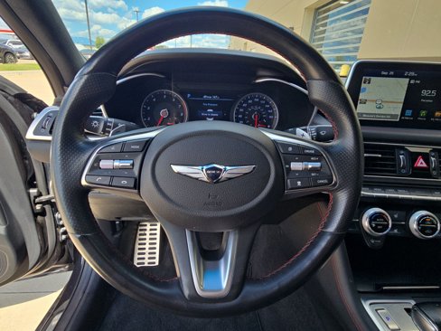 Used 2019 Genesis G70 2.0T Advanced w/ Sport Package image 13