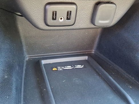 Certified 2023 Chevrolet Traverse LT image 25