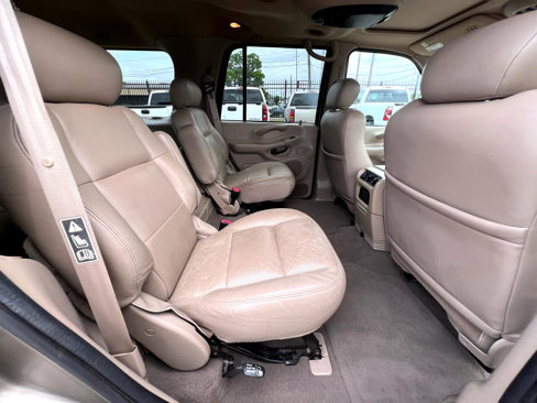 Used 2002 Ford Expedition Eddie Bauer image 46