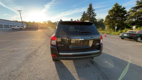 Used 2015 Jeep Compass High Altitude image 8