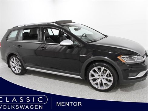 Used 2019 Volkswagen Golf Alltrack S image 1