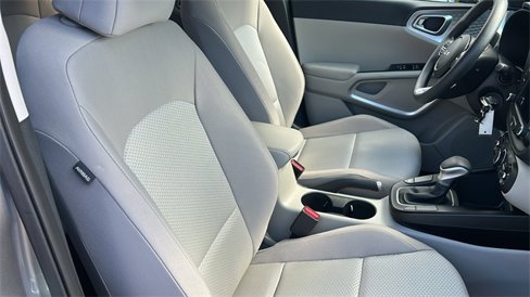 Used 2023 Kia Soul LX image 11