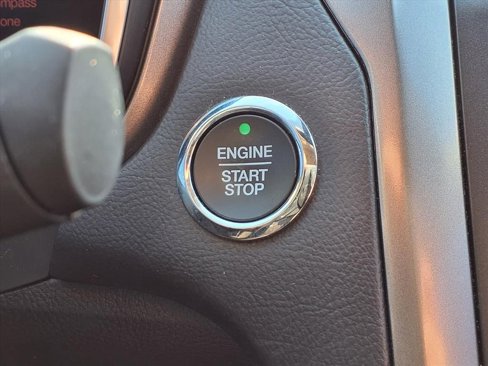 Used 2019 Ford Fusion SE image 15