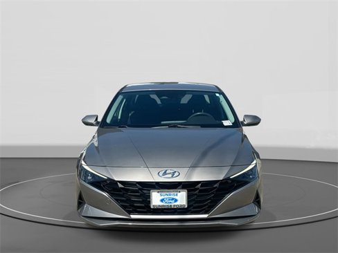 Used 2021 Hyundai Elantra SEL image 3