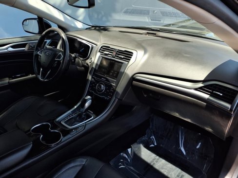 Used 2014 Ford Fusion Energi Titanium image 22