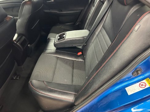 Used 2017 Toyota Camry SE image 12