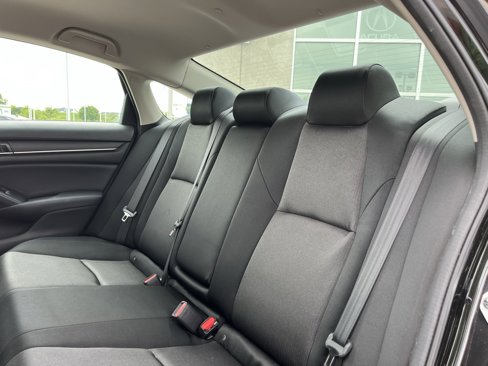 Used 2022 Honda Accord LX image 33