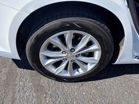 Used 2024 Chevrolet Malibu LT image 11