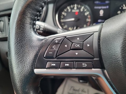 Used 2020 Nissan Rogue SV w/ Premium Package image 20