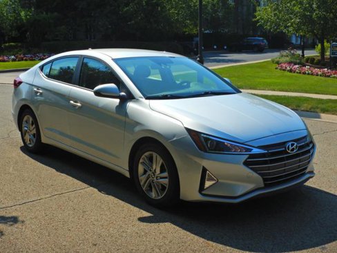 Used 2019 Hyundai Elantra SEL image 3