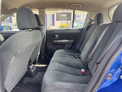 Used 2012 Nissan Versa 1.8 S image 10