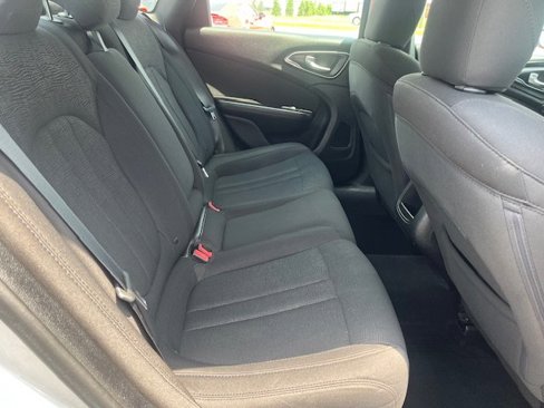 Used 2016 Chrysler 200 Limited image 14
