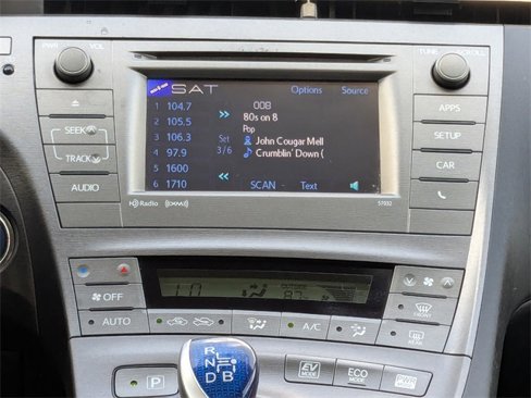 Used 2014 Toyota Prius Four image 14
