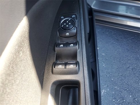 Used 2020 Ford Fusion SE image 33