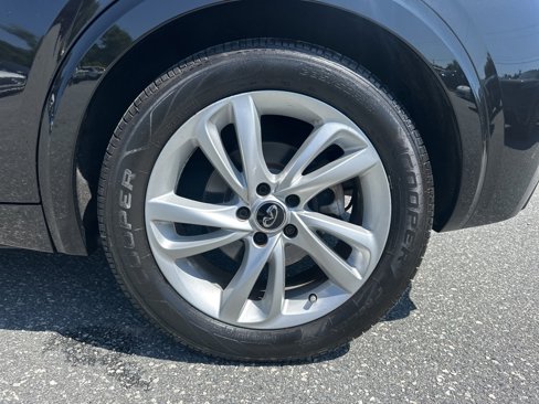 Used 2019 INFINITI QX30 image 26