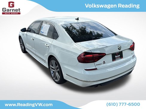 Used 2017 Volkswagen Passat 1.8T R-Line w/ R-Line Lighting Package image 6