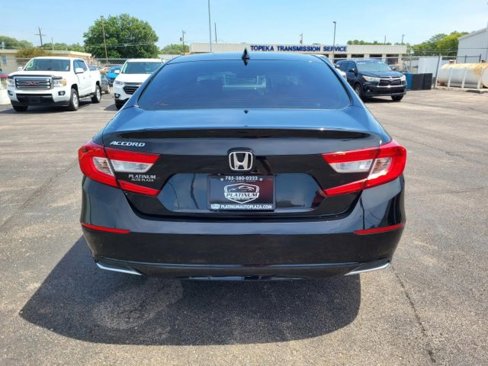 Used 2018 Honda Accord LX image 19