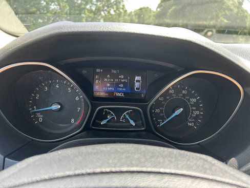 Used 2017 Ford Focus SE image 30