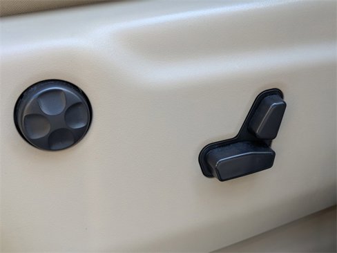 Used 2014 Jeep Grand Cherokee Limited image 19