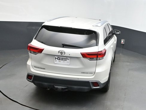 Used 2019 Toyota Highlander Limited image 38