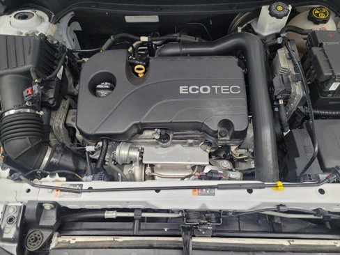 Used 2018 Chevrolet Equinox Premier image 30