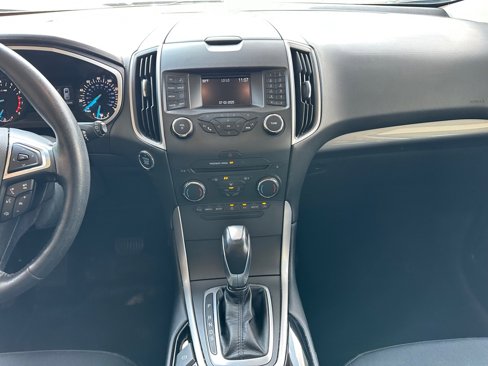 Used 2018 Ford Edge SEL image 23