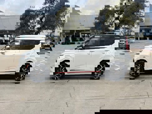 Used 2021 Kia Soul GT-Line image 3