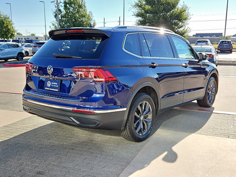 Used 2023 Volkswagen Tiguan SE image 3