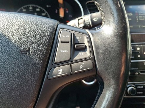 Used 2015 Kia Cadenza Premium w/ Technology Package image 23