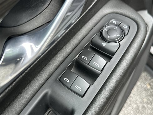 Used 2023 GMC Terrain SLE w/ Driver Convenience Package image 22
