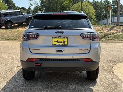 Used 2021 Jeep Compass Trailhawk image 6