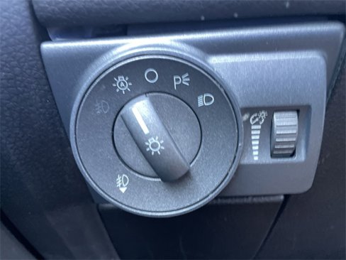 Used 2010 Lincoln MKX 2WD image 24